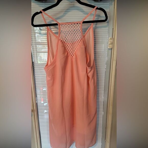 Really cute sundresses would fit a lg/xl see pics for measurements Or me… - Picture 8 of 14